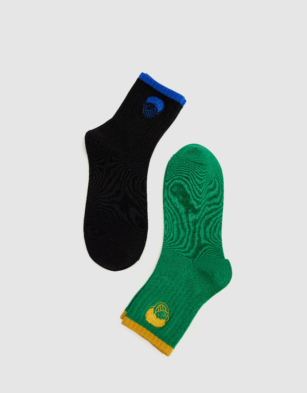 Two Toned Mid-Length Socks