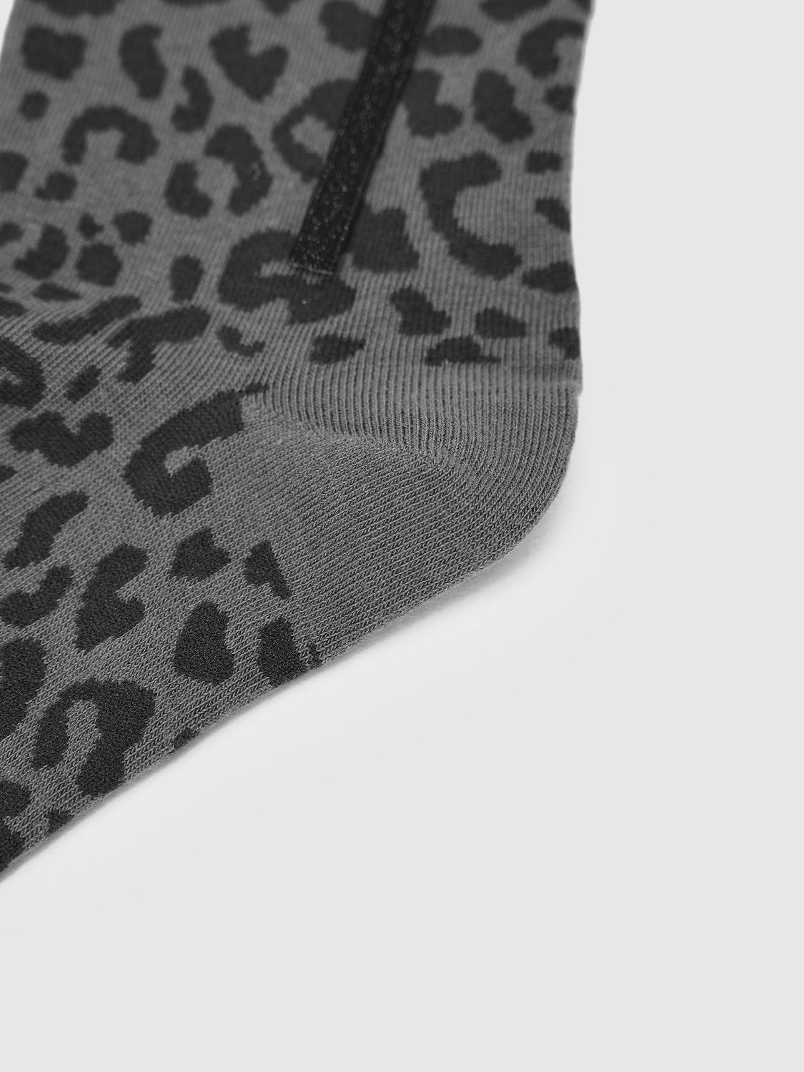 Leopard Printed Bow Décor Mid-Length Socks