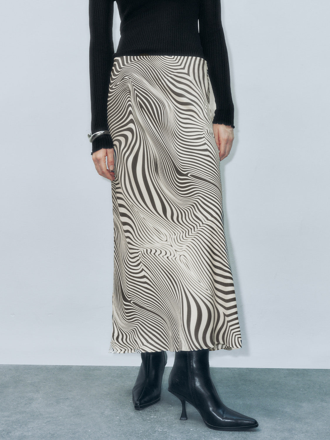 Abstract Printed Maxi Fishtail Skirts