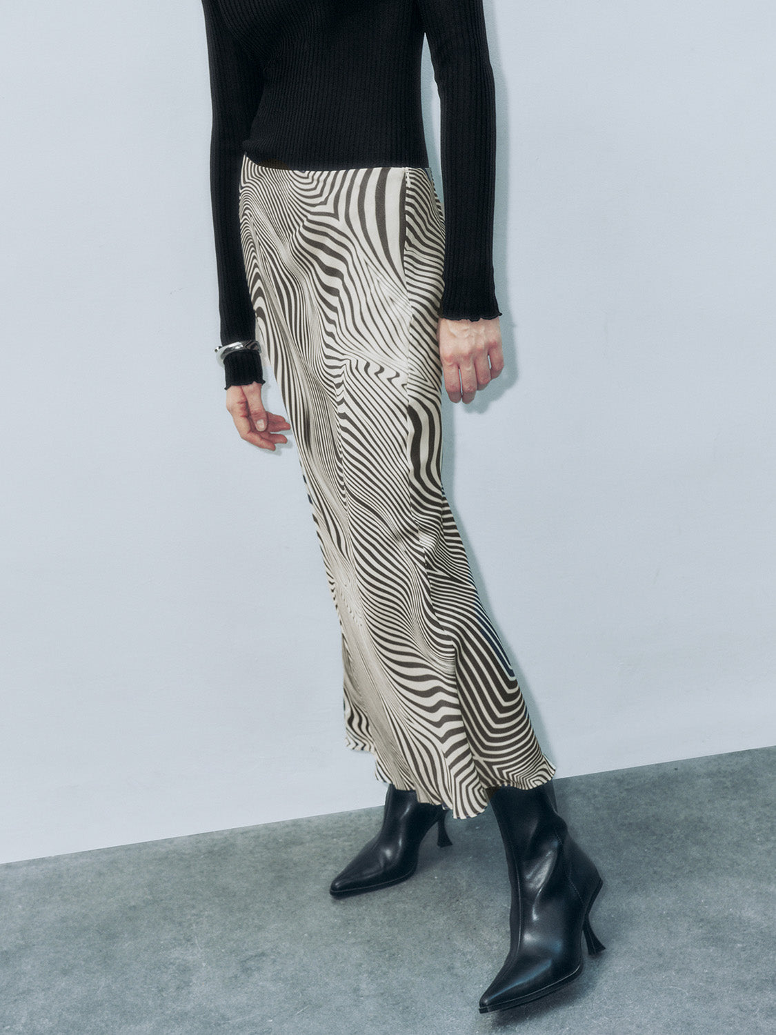 Abstract Printed Maxi Fishtail Skirts