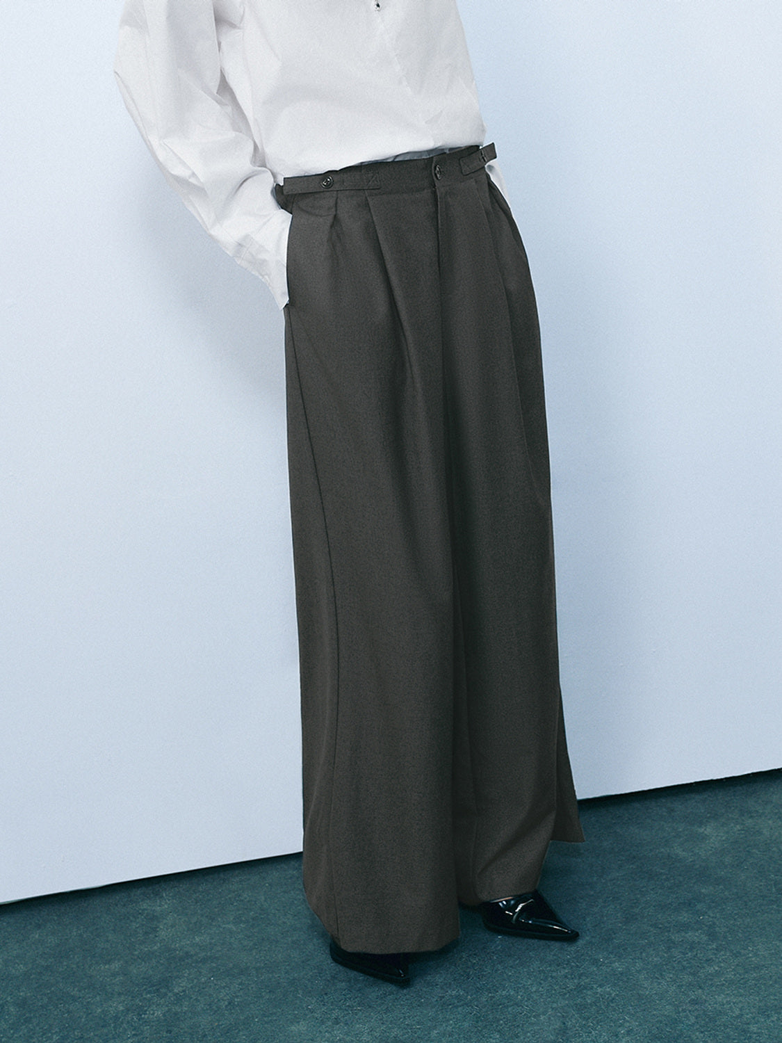 Loose Wide-Leg Pants