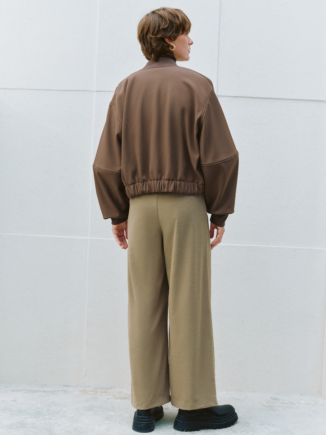 Leisure Wide-Leg Pants