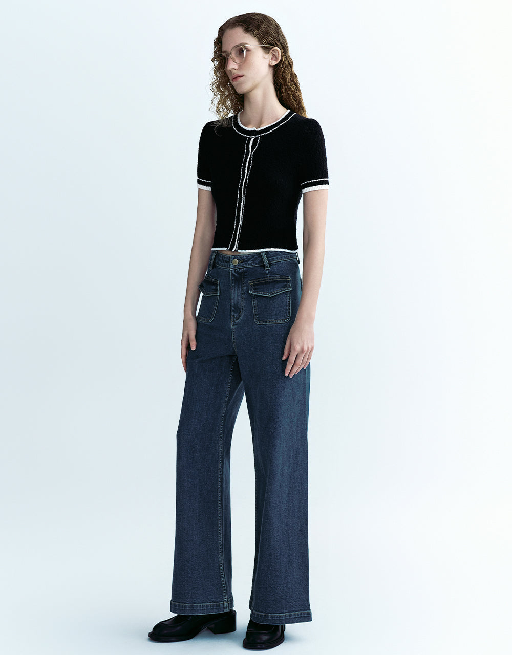 Front Pockets Straight Jeans